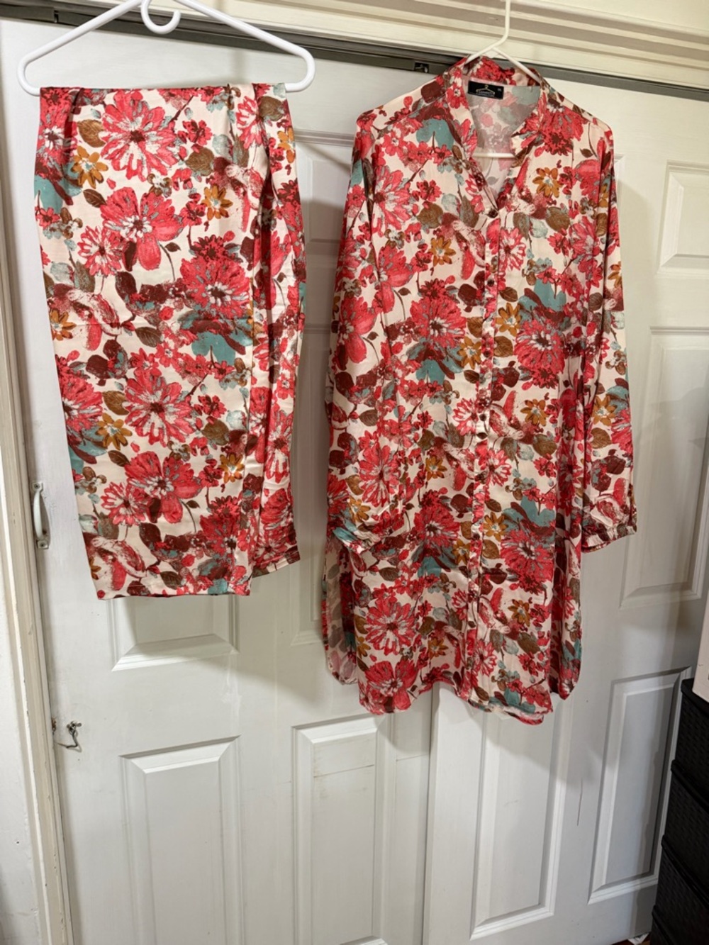 Floral Button-Up Tunic and Pants Set in Coral Floral - Picture 2 of 11